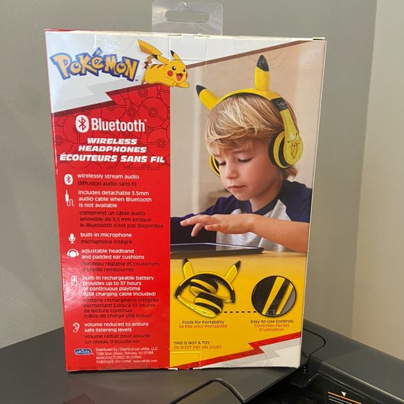 Pokemon Bluetooth Wireless Headphones - Picture 2 of 2